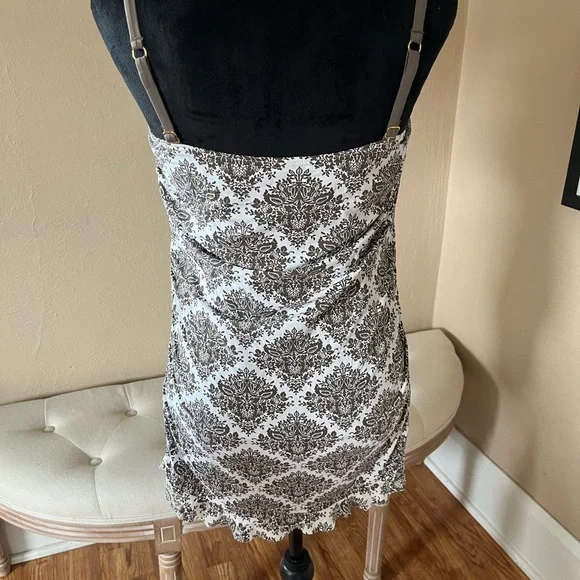 Tommy Bahama Brown and White swimsuit/cover up set. Size 16 NWOT - Picture 3 of 10